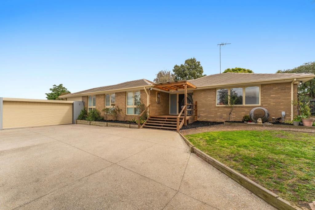 5 Kirkfell Ct, Berwick, VIC 3806