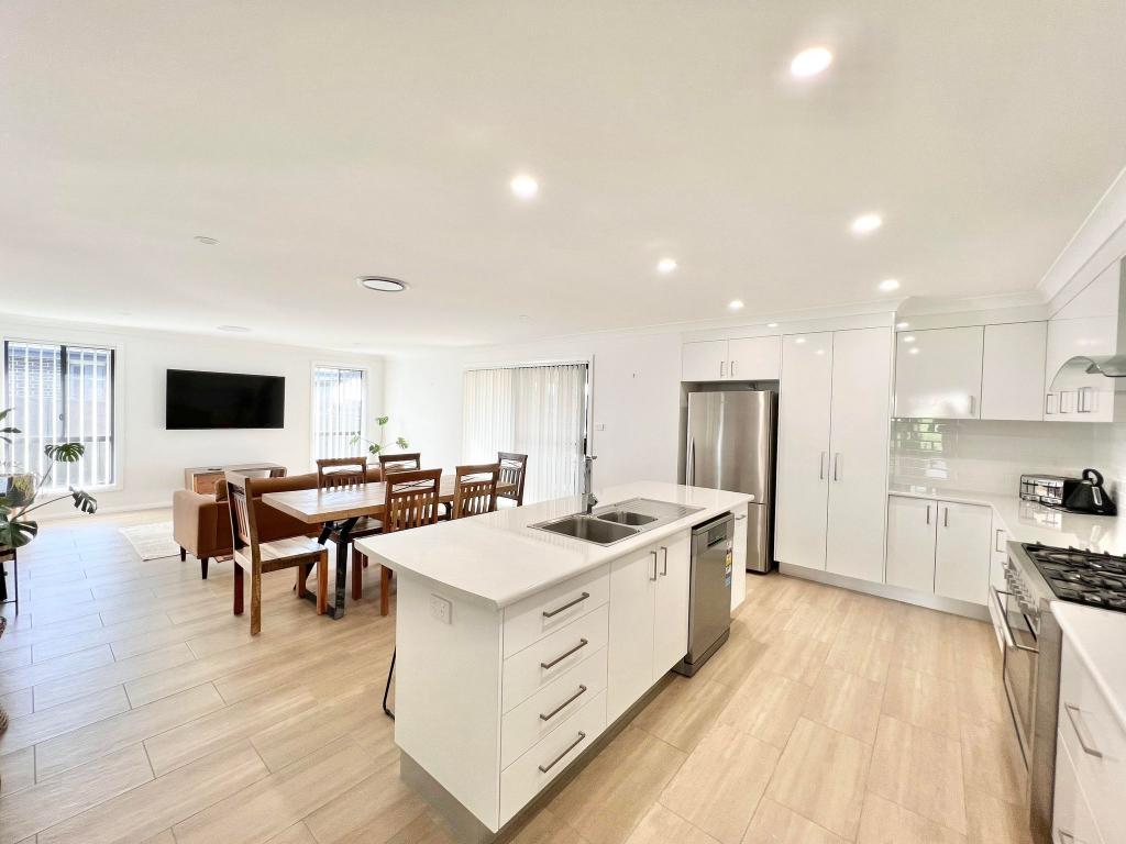 45 Stevenson Way, Orange, NSW 2800