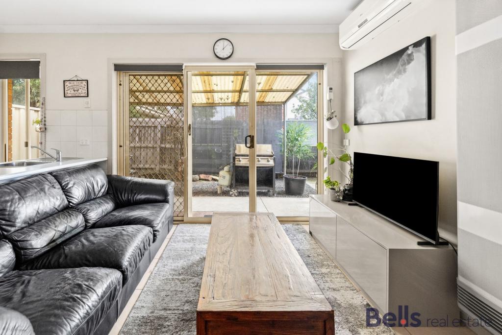 2/10 Castley Cres, Braybrook, VIC 3019