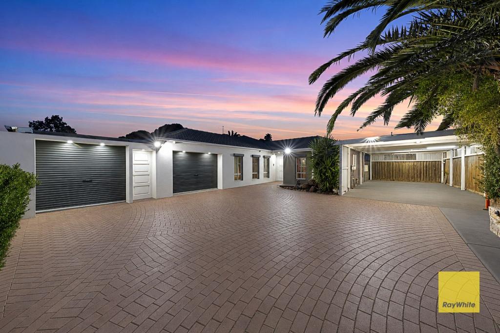 17 SOVEREIGN RTT, HOPPERS CROSSING, VIC 3029