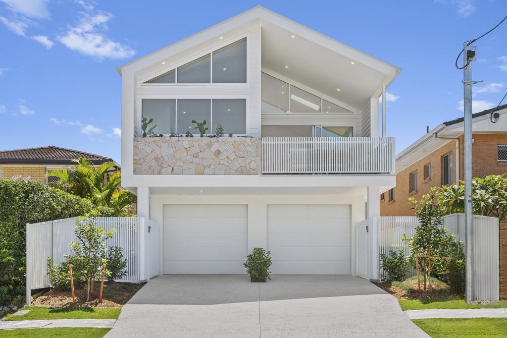 9a Fifteenth Ave, Palm Beach, QLD 4221