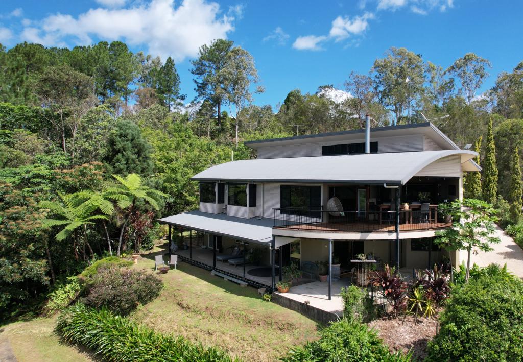 2 Spry Cl, Barrine, QLD 4872