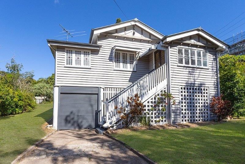 3 Chelmsford Ave, Ipswich, QLD 4305