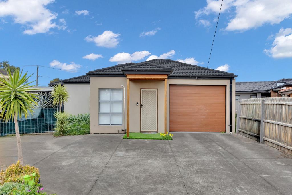 8a Whipbird Cl, Werribee, VIC 3030