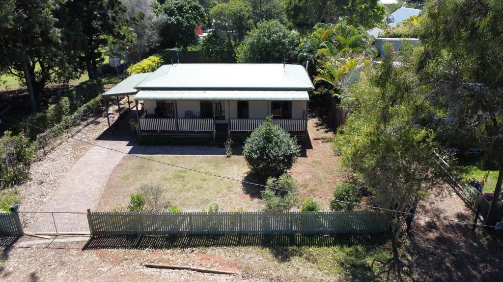 11 Mcbean Rd, Karragarra Island, QLD 4184