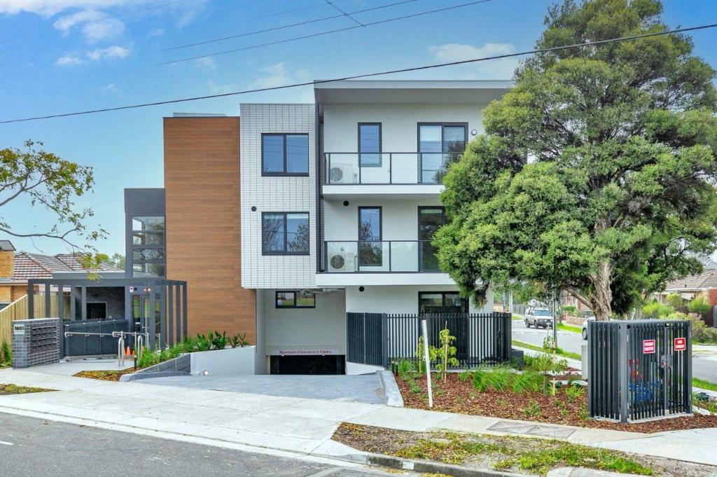 204/1801 Dandenong Rd, Oakleigh East, VIC 3166