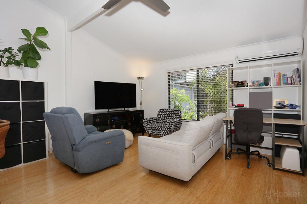 26/63 Olsen Ave, Labrador, QLD 4215