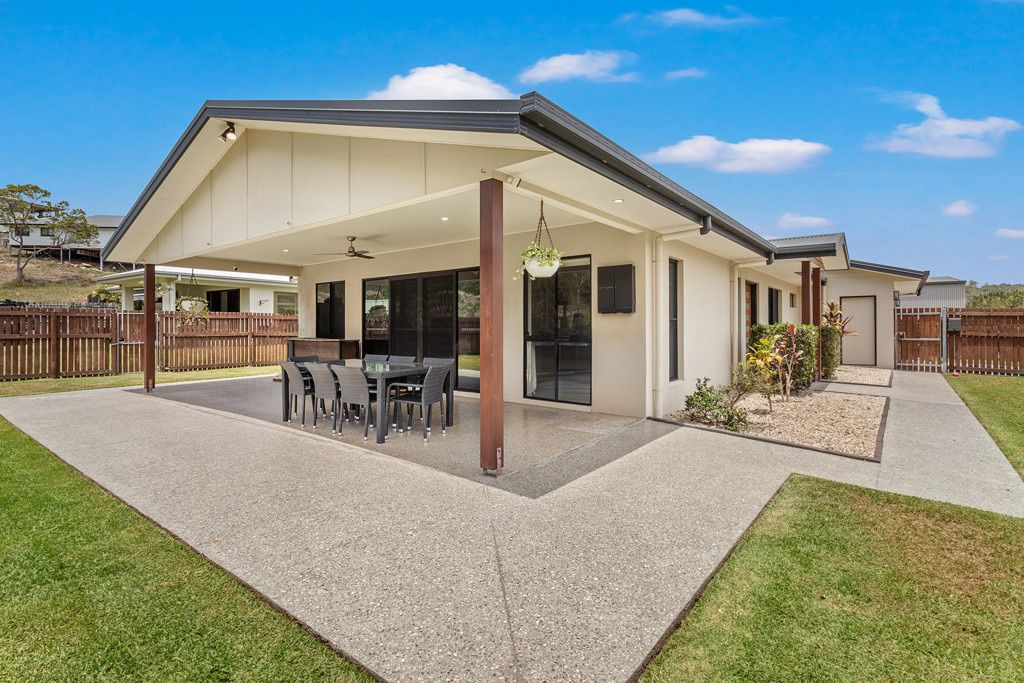 6-8 Companion Way, Cannonvale, QLD 4802