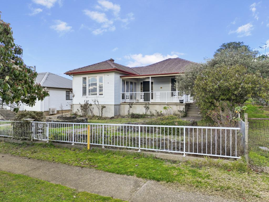 208 Maybe St, Bombala, NSW 2632