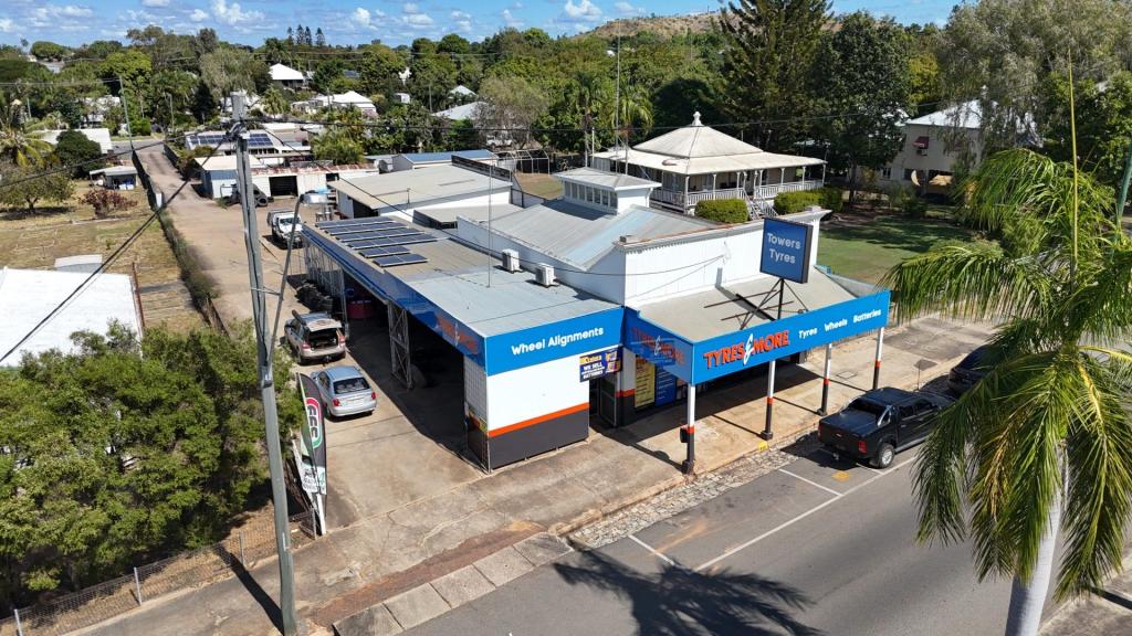 220 Gill St, Charters Towers City, QLD 4820