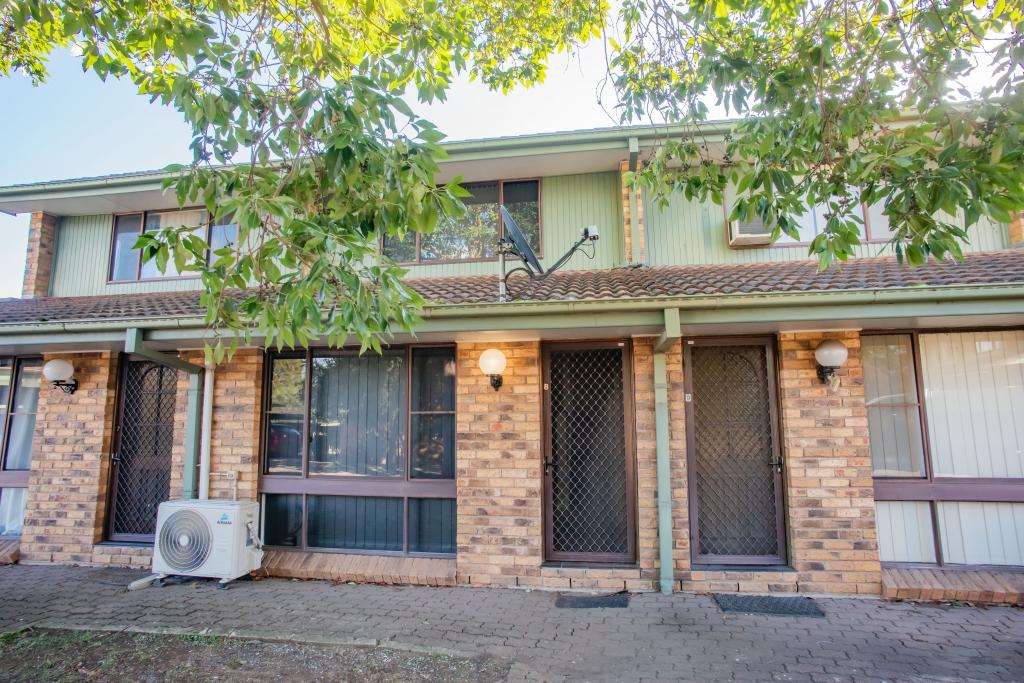 8/1a Mcclintock Dr, Muswellbrook, NSW 2333