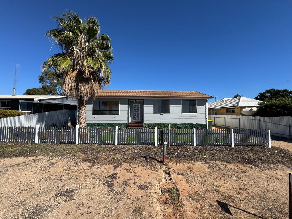 4 Isaacson St, Golden Heights, SA 5322