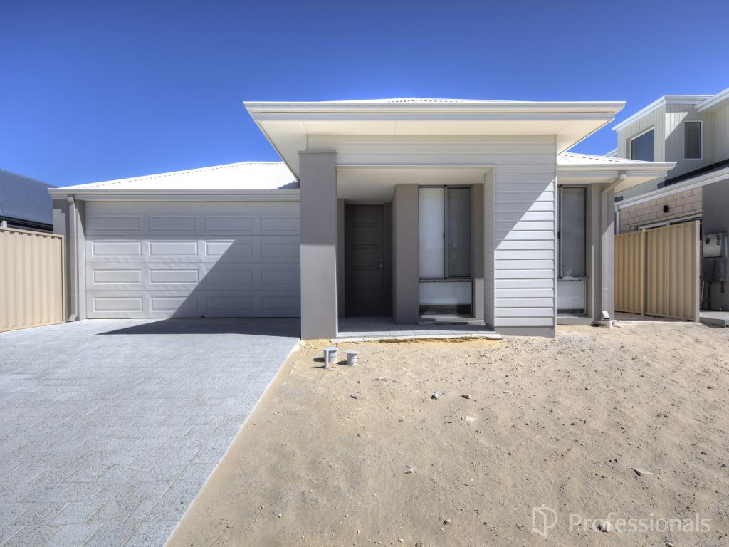 8 Wheeler St, Eglinton, WA 6034