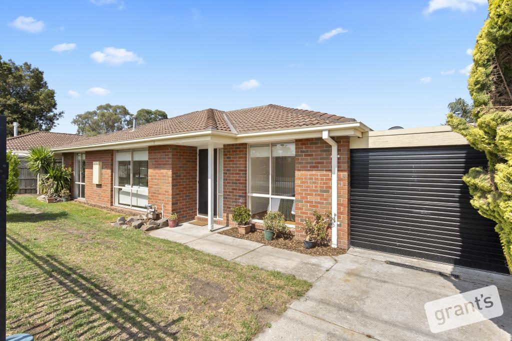 110 Cairns Rd, Hampton Park, VIC 3976