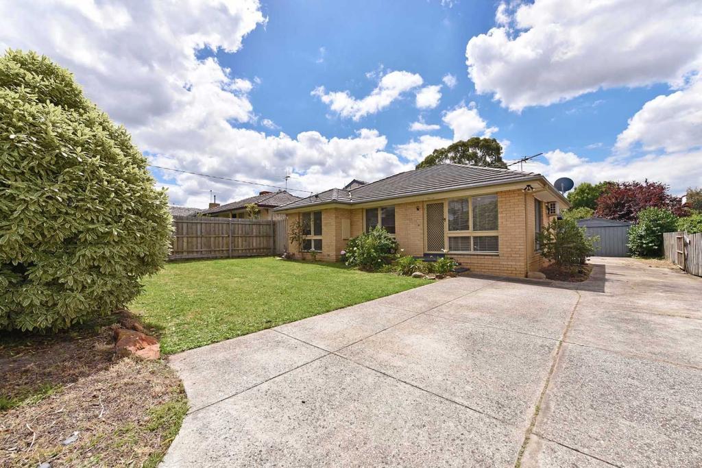 54 Dobell Ave, Sunbury, VIC 3429