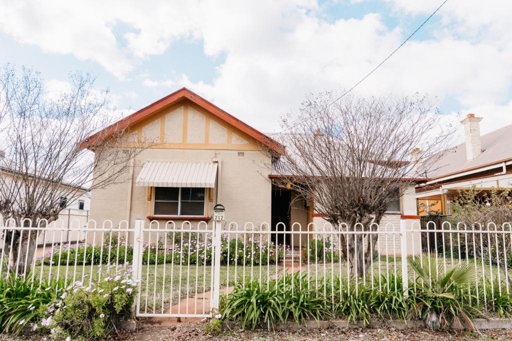 202 FITZROY ST, DUBBO, NSW 2830
