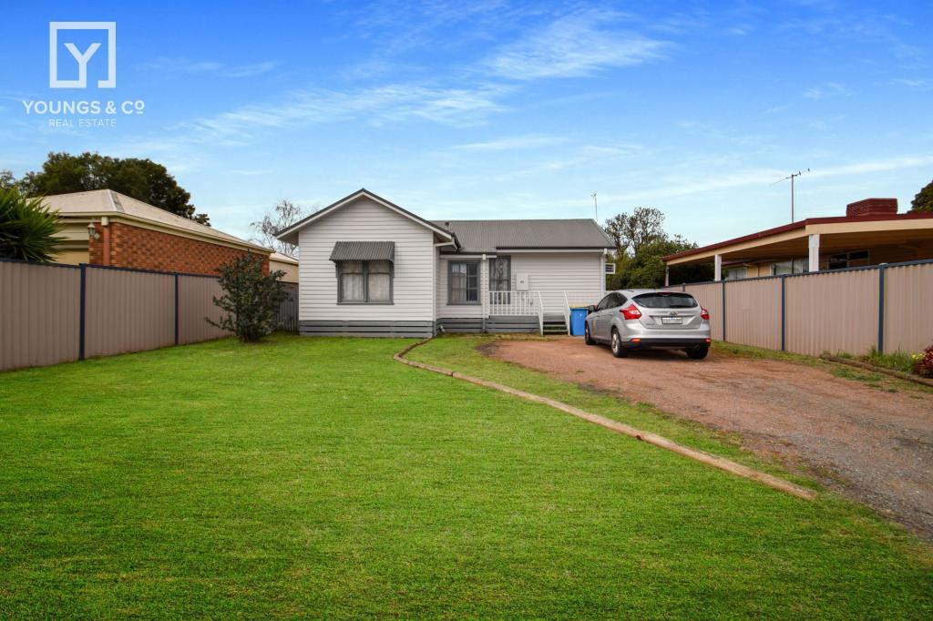 60 Carr Cres, Mooroopna, VIC 3629