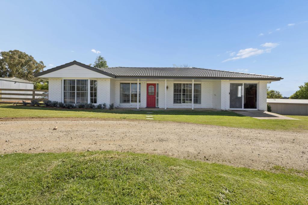 102 Willawong St, Young, NSW 2594