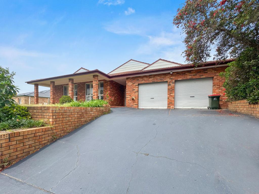 29 Lake Haven Dr, Lake Haven, NSW 2263