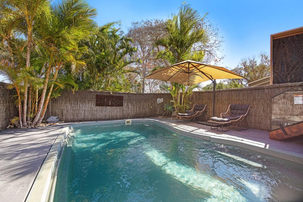 4 Northview Dr, Bateau Bay, NSW 2261
