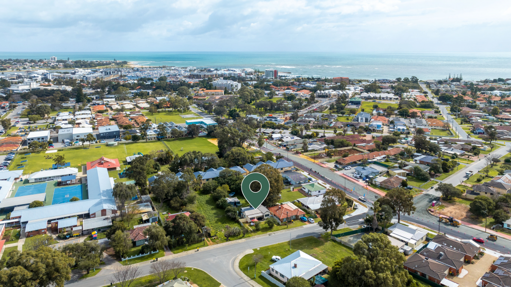 64 Forrest St, Mandurah, WA 6210