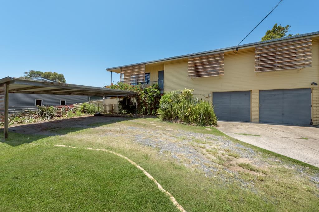 17 Rodlan Pde, Labrador, QLD 4215