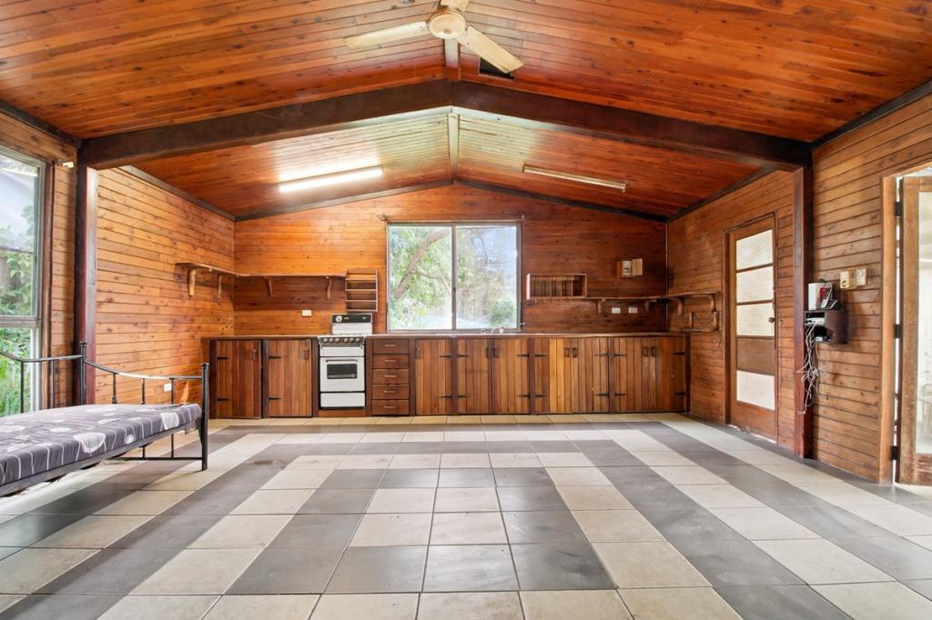 60 Falconhurst Rd, Russell Island, QLD 4184
