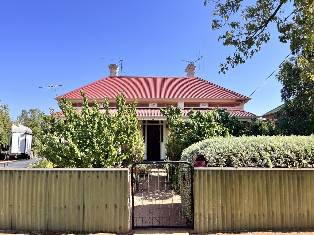 23 Victoria St, Peterborough, SA 5422