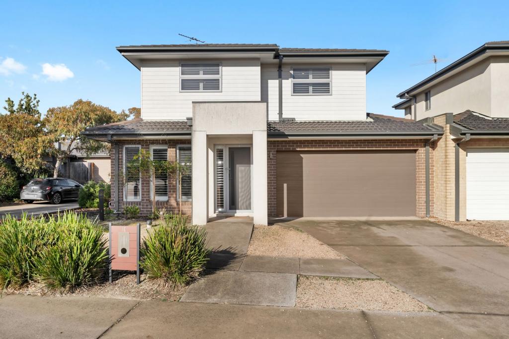 10 Flora Lane, Carrum Downs, VIC 3201