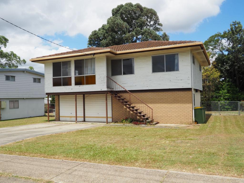 37 STANLEY ST, STRATHPINE, QLD 4500