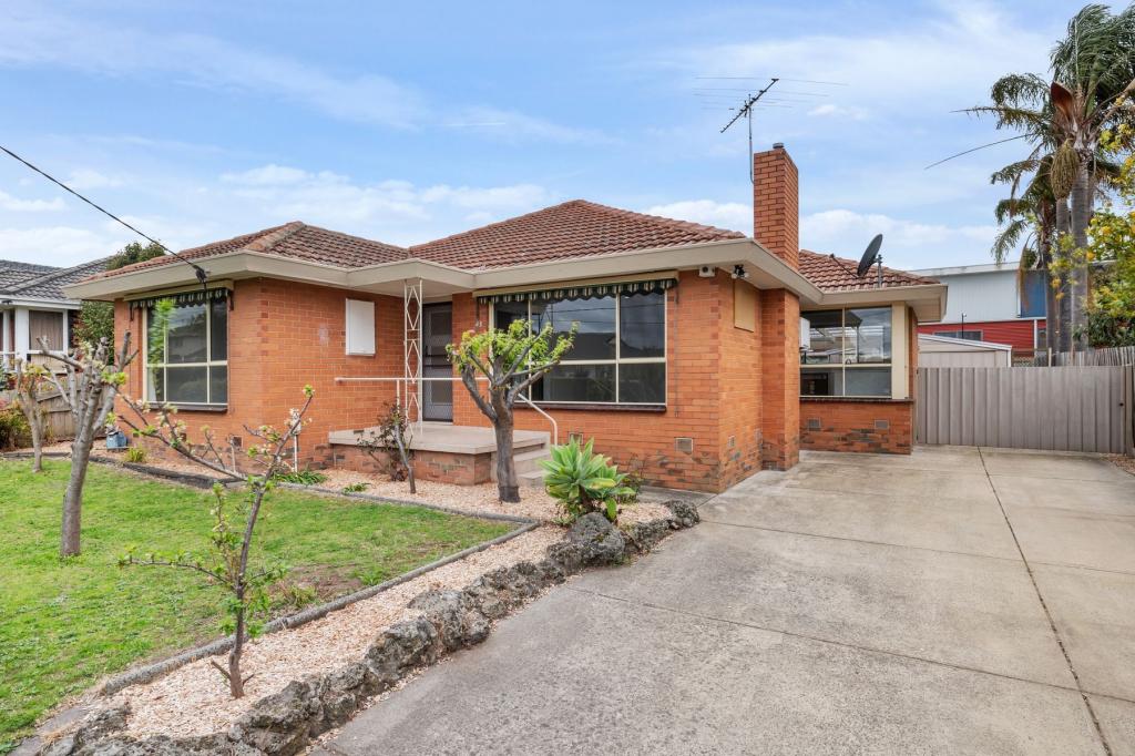 43 DIOSMA DR, GLEN WAVERLEY, VIC 3150