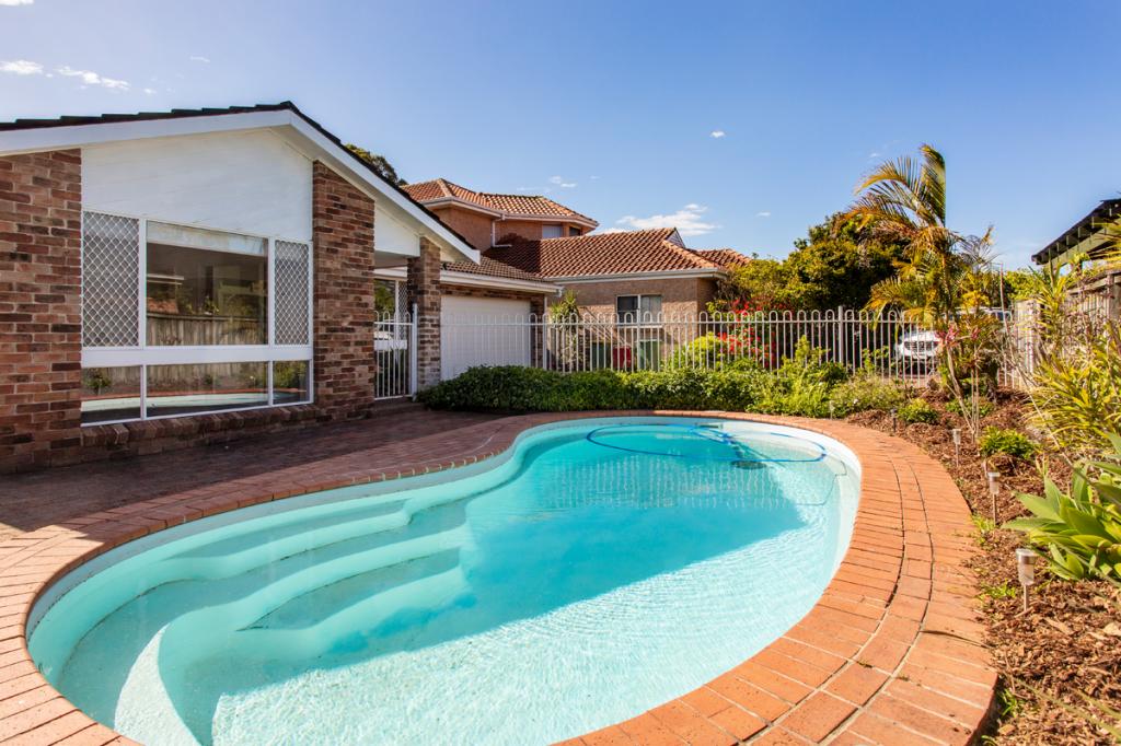 8 Viscount Cl, Shelly Beach, NSW 2261