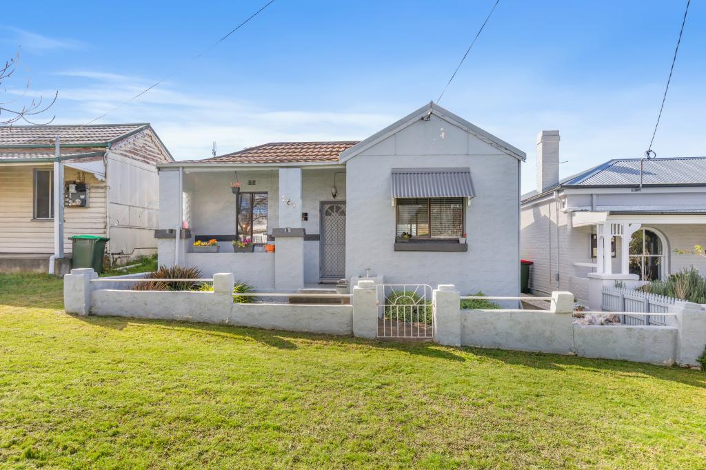 269 Brilliant St, Bathurst, NSW 2795