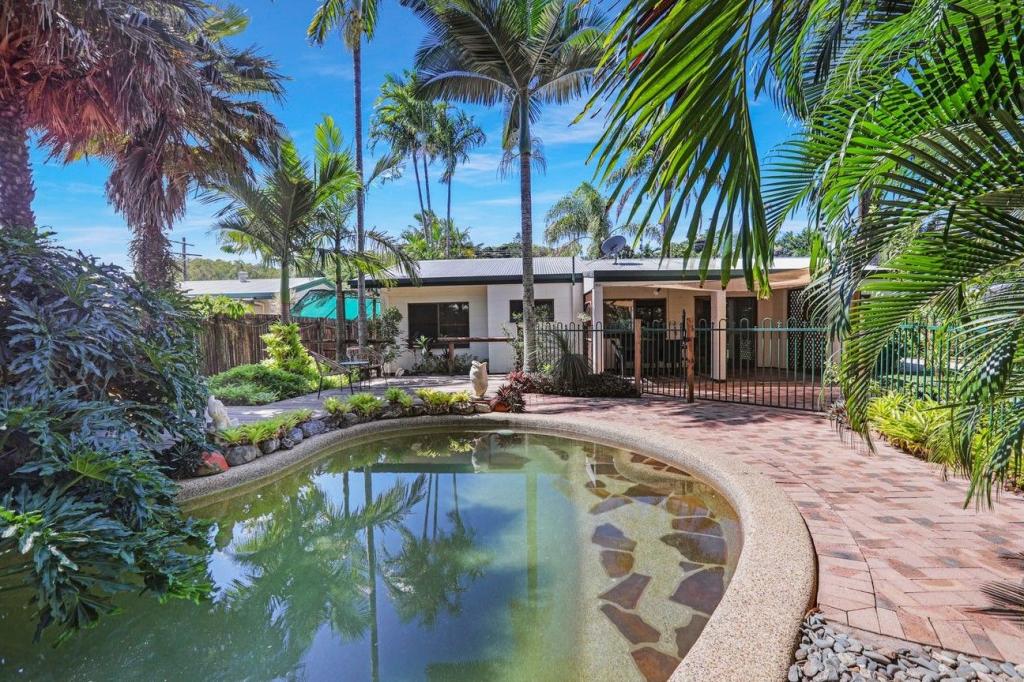 19 Strombus Ave, Trinity Beach, QLD 4879