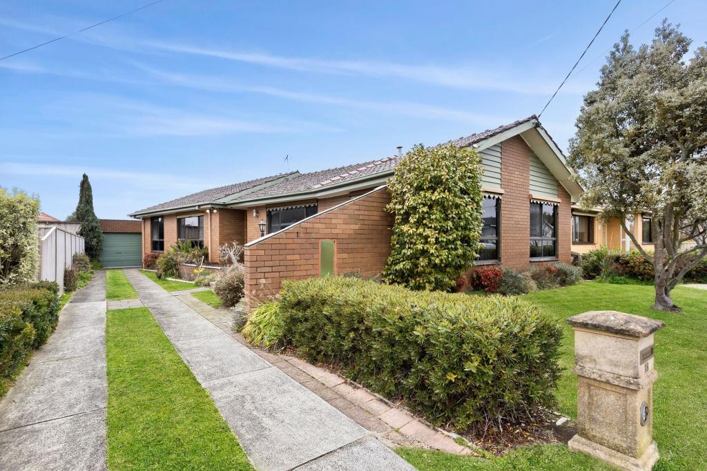 18 Harold St, Wendouree, VIC 3355