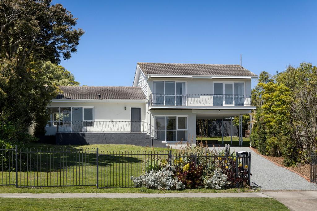 2 Bowes St, Frankston South, VIC 3199