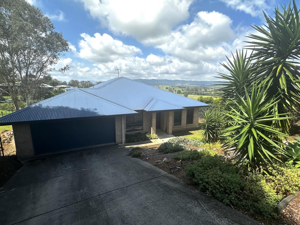 3 Golf Links Dr, Kilcoy, QLD 4515