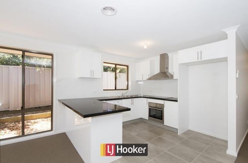 5 BEDNALL PL, MCKELLAR, ACT 2617