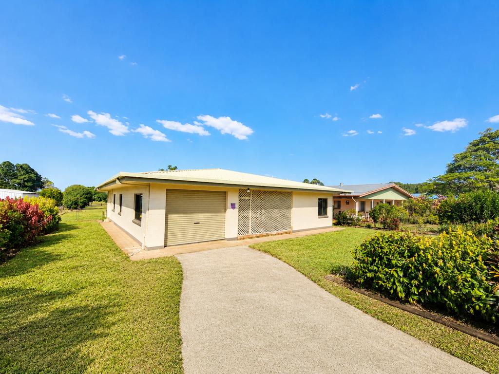 25 Hastie St, Tolga, QLD 4882