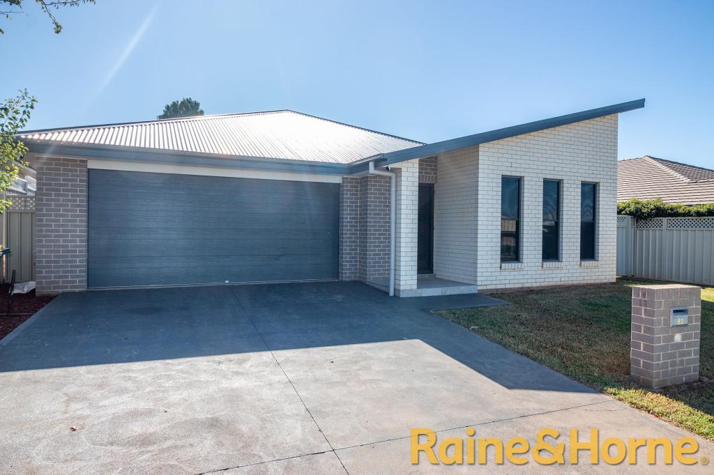 83 Champagne Dr, Dubbo, NSW 2830