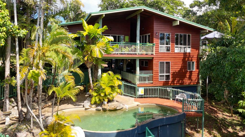 16, 23 THE BVD, SOUTH MISSION BEACH, QLD 4852