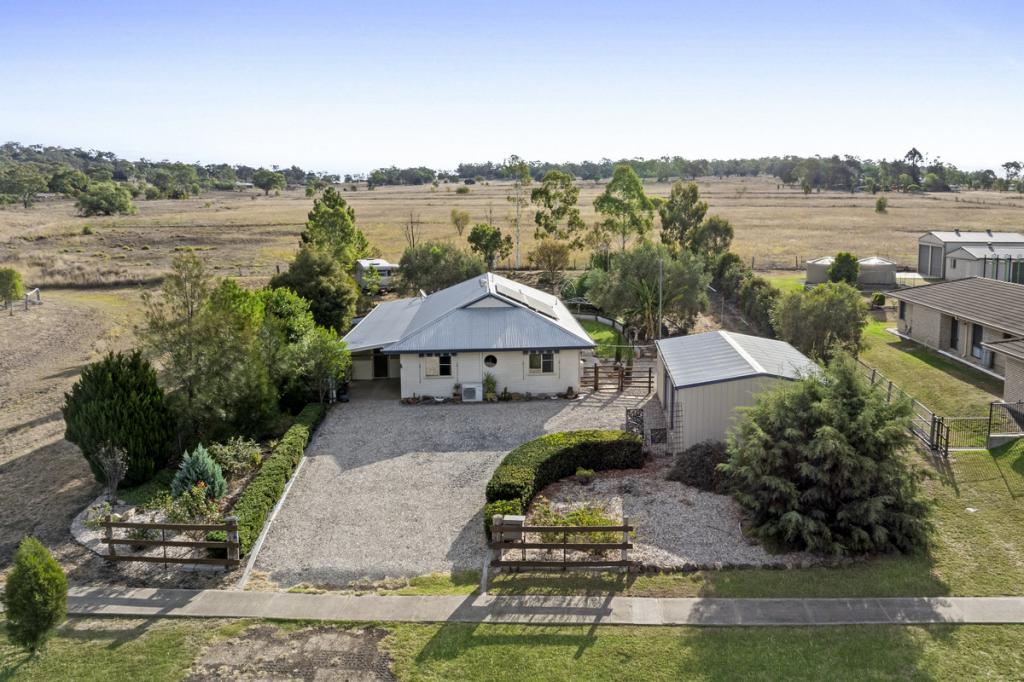 12 Curlew St, Meringandan West, QLD 4352