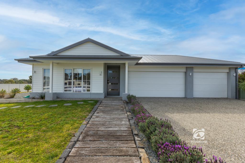 30 Swan Dr, Metung, VIC 3904