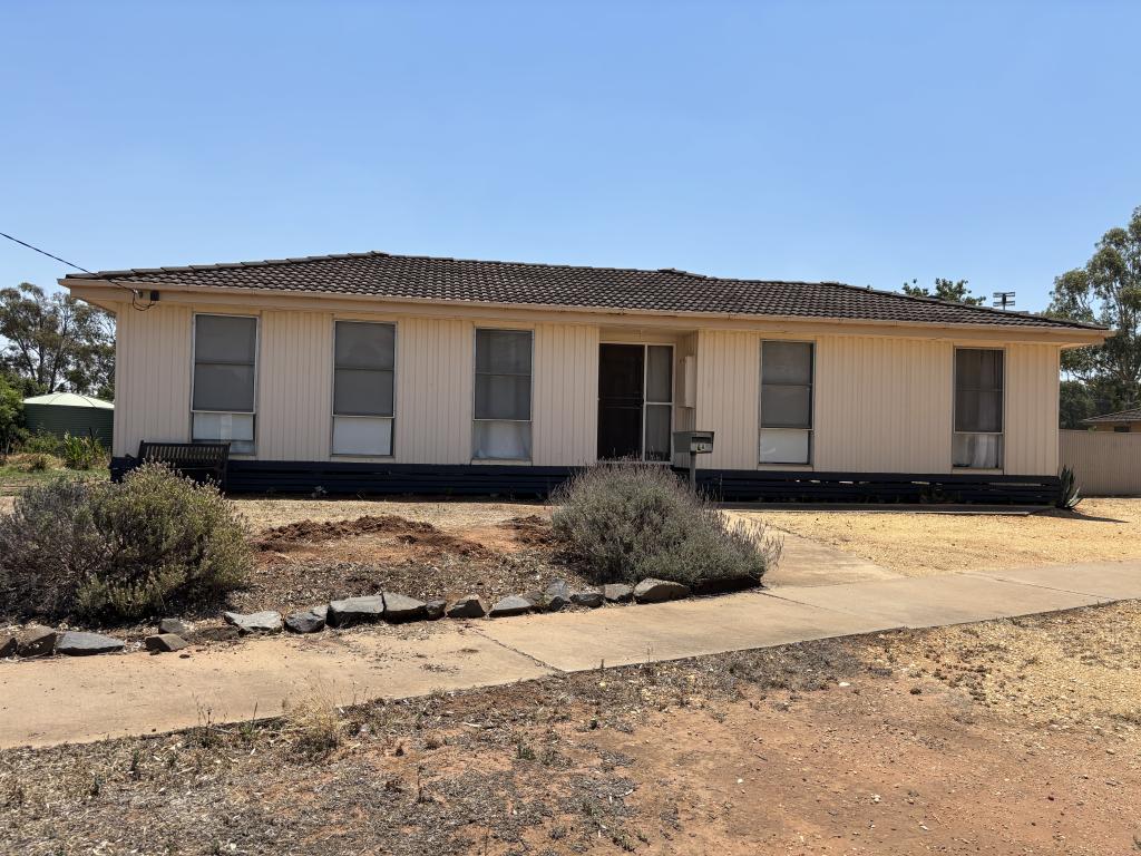 4a Aitkin Ave, Donald, VIC 3480