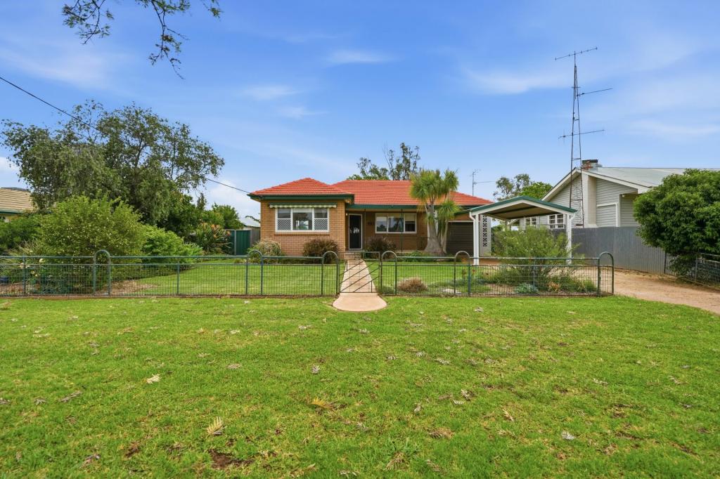 160 Third Ave S, Narromine, NSW 2821