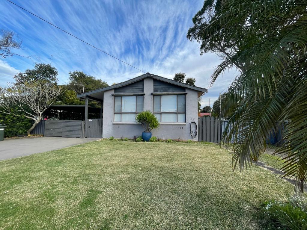 18A DORA ST, DORA CREEK, NSW 2264