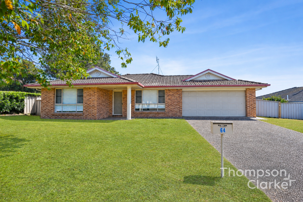 64 Galway Bay Dr, Ashtonfield, NSW 2323
