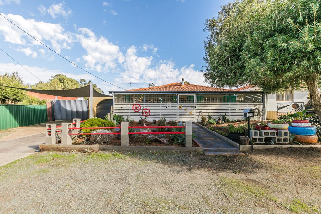 40 KENTON WAY, CALISTA, WA 6167