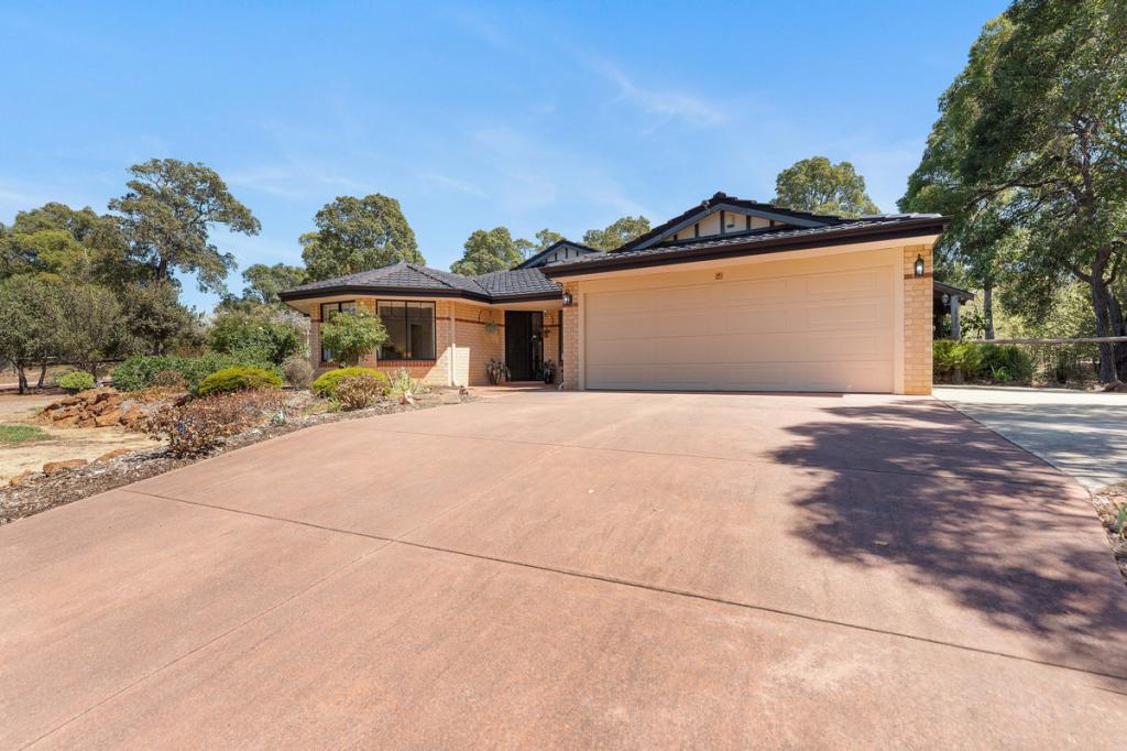 9 Darling Range Dr, Bedfordale, WA 6112