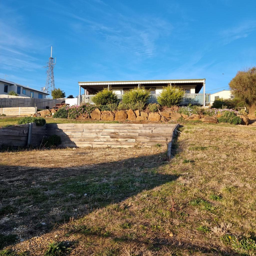 27 River St, Swansea, TAS 7190